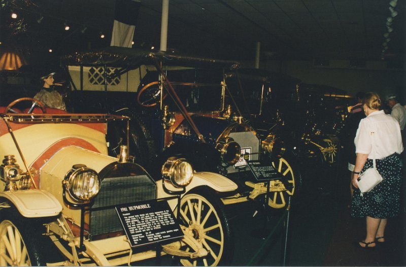 003-Another car at the car show.jpg